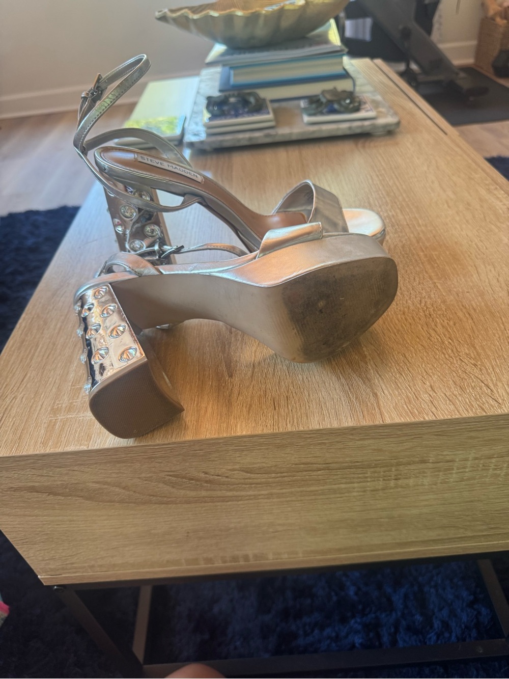 Steve Madden Silver Metallic Platform Ankle-Strap Sandal - Picture 7 of 7